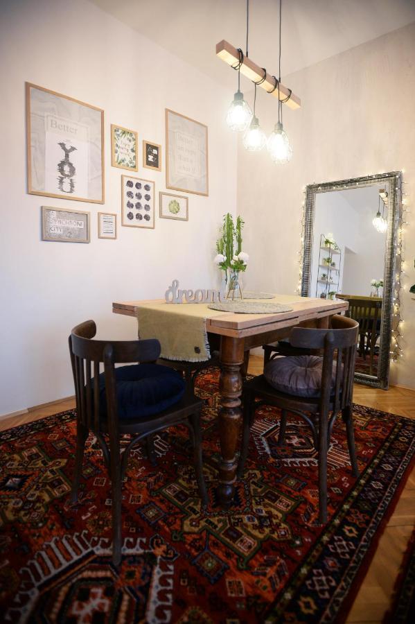 Villa Inda Rooms Eger Ngoại thất bức ảnh